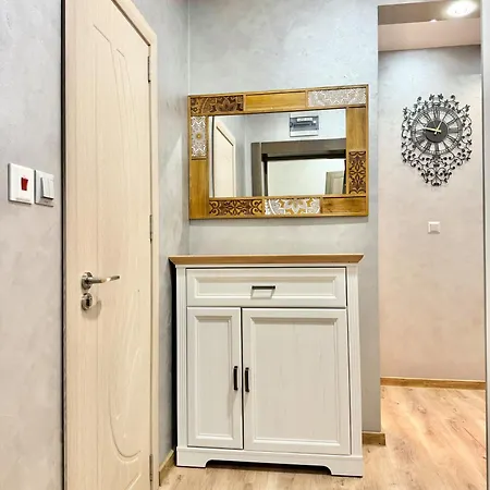 Centre 2bed For 5 Guests 2 Minutes From High Street * Φιλιππούπολη