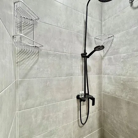 Centre 2bed For 5 Guests 2 Minutes From High Street Апартамент