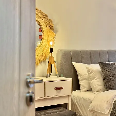 Centre 2bed For 5 Guests 2 Minutes From High Street * Пловдив