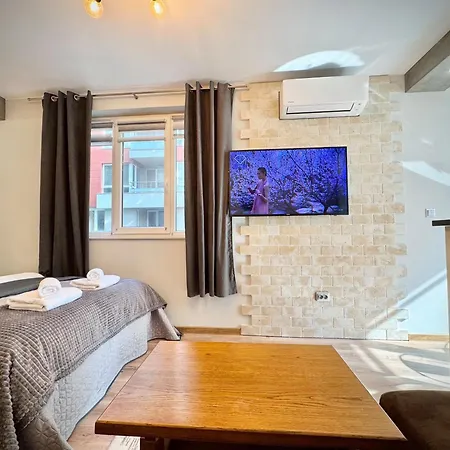 Centre 2bed For 5 Guests 2 Minutes From High Street Апартамент