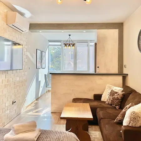 Апартамент Centre 2bed For 5 Guests 2 Minutes From High Street