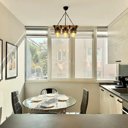 Centre 2bed For 5 Guests 2 Minutes From High Street Апартамент Пловдив