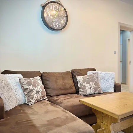 Centre 2bed For 5 Guests 2 Minutes From High Street * פלובדיב