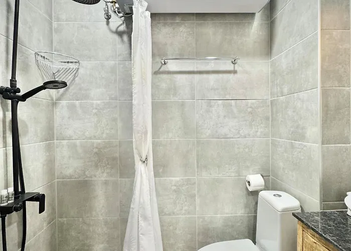 Centre 2bed For 5 Guests 2 Minutes From High Street Apartament Plovdiv