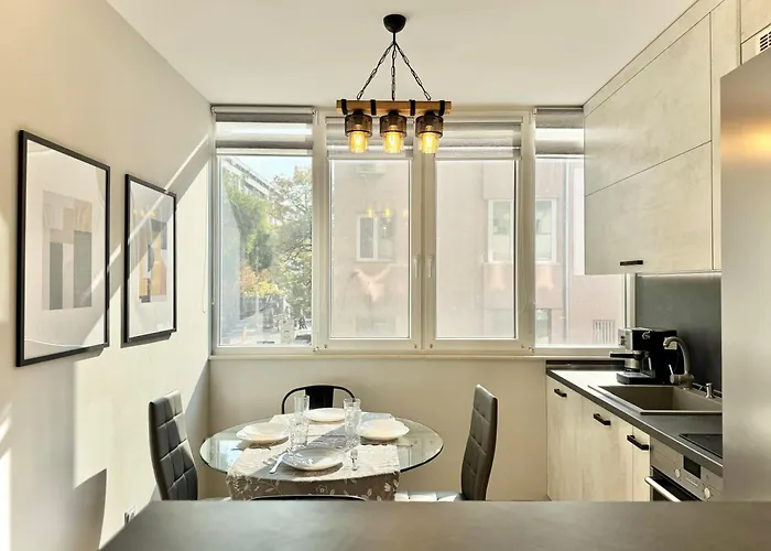 Centre 2bed For 5 Guests 2 Minutes From High Street Apartament Plovdiv