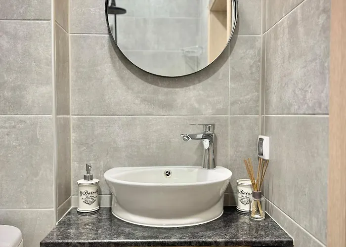 Apartament Centre 2bed For 5 Guests 2 Minutes From High Street *